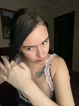 Roxana Bell online show from 04.08.26