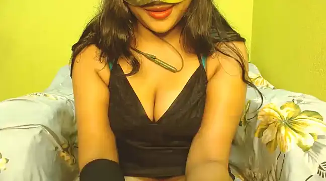 Snapshot of YourAmrita chatting on 02.01.25 YourAmrita online show from 02.01.25