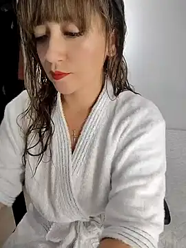 tata laima   online show from 10.06.25