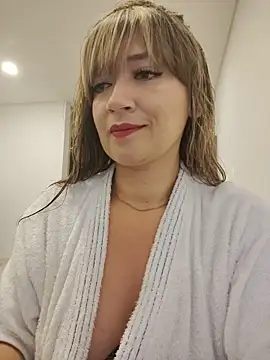 tata laima   online show from 11.27.25