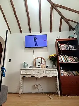 Snapshot of tata_laima__ chatting on 05.01.26 tata laima online show from 05.01.26