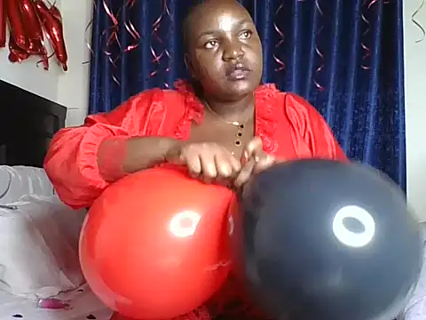 Snapshot of t-Shanshah2 chatting on 11.13.25 t-Shanshah2 online show from 11.13.25