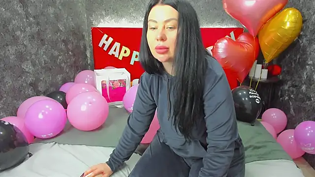 Snapshot of LayaFlow chatting on 02.09.25 LayaFlow online show from 02.09.25