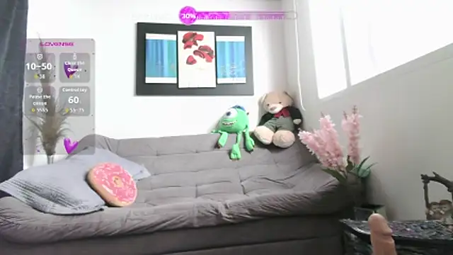 Melissa Daniiels online show from 12.02.25