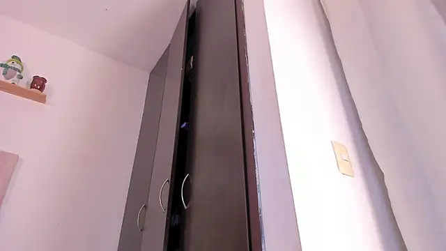 Snapshot of Avaline_Blancx chatting on 12.29.24 Avaline Blancx online show from 12.29.24