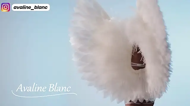 Snapshot of Avaline_Blancx chatting on 02.24.25 Avaline Blancx online show from 02.24.25