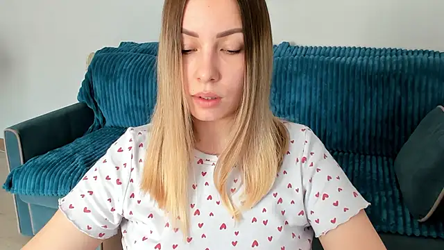 Mia shy1 online show from 02.07.25