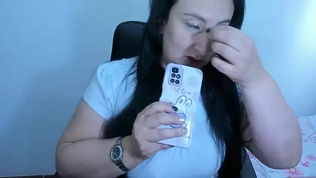 Snapshot of Ashyle chatting on 09.14.25 Ashyle online show from 09.14.25