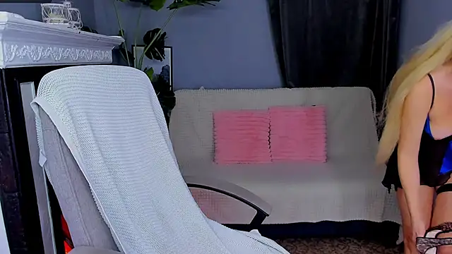 Snapshot of Anny_Jey_ chatting on 01.17.25 Anny Jey online show from 01.17.25