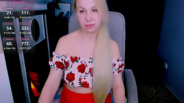 Snapshot of Anny_Jey_ chatting on 02.04.25 Anny Jey online show from 02.04.25