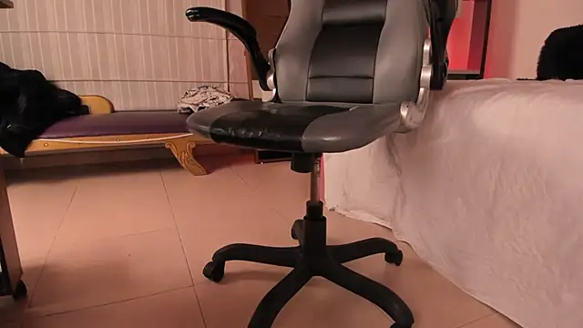 Moony 14 online show from 12.02.25