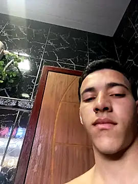 Snapshot of novin19_ chatting on 09.21.25 novin19  online show from 09.21.25