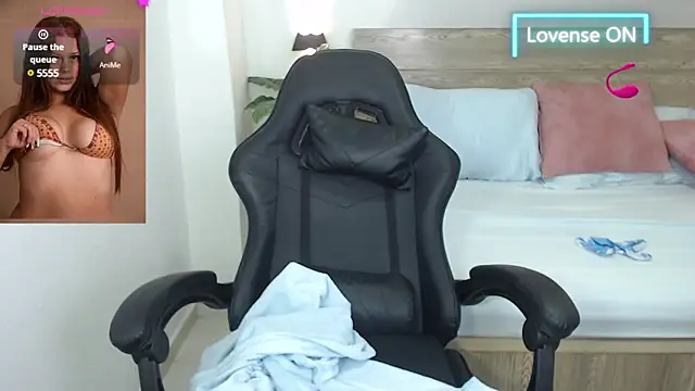 Snapshot of enma30_ chatting on 12.29.24 enma30 online show from 12.29.24