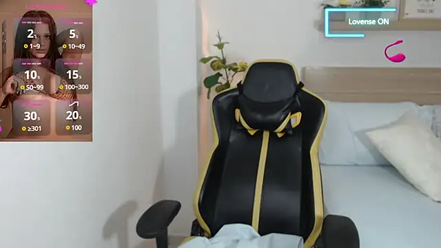 Snapshot of enma30_ chatting on 01.03.25 enma30 online show from 01.03.25