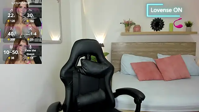 Snapshot of enma30_ chatting on 01.15.25 enma30 online show from 01.15.25