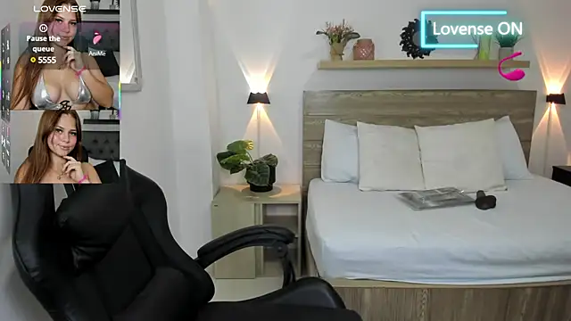 Snapshot of enma30_ chatting on 01.29.25 enma30 online show from 01.29.25