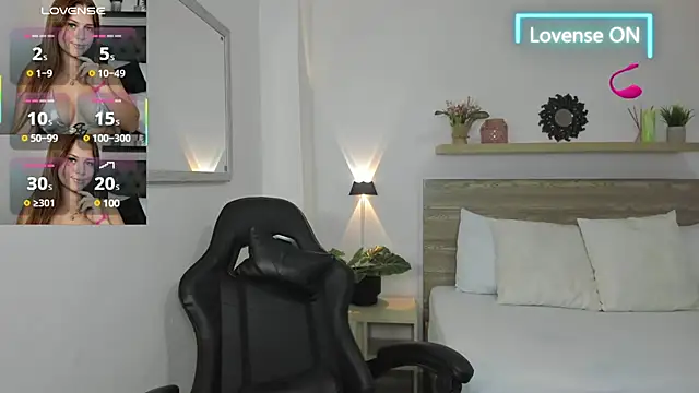 Snapshot of enma30_ chatting on 01.30.25 enma30 online show from 01.30.25