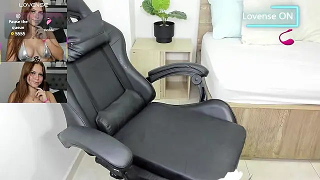 Snapshot of enma30_ chatting on 02.03.25 enma30 online show from 02.03.25