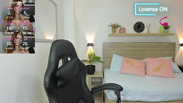 Snapshot of enma30_ chatting on 02.15.25 enma30 online show from 02.15.25