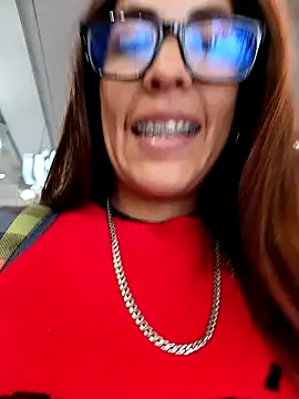 Snapshot of Lena-32 chatting on 12.27.24 Lena-32 online show from 12.27.24