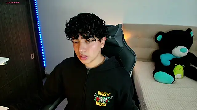  nickconnor01 online show from 12.02.24