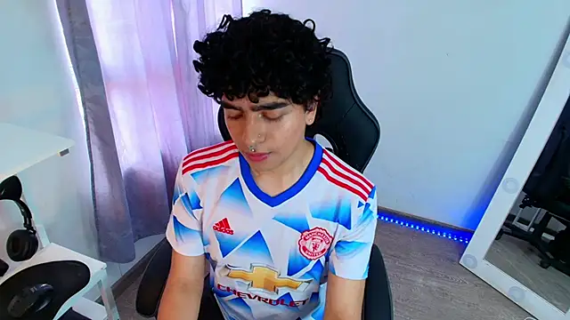  nickconnor01 online show from 01.12.25