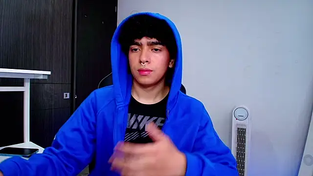  nickconnor01 online show from 01.27.25