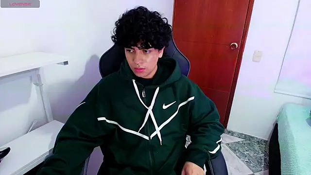  nickconnor01 online show from 03.15.25