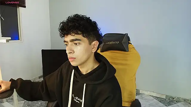  nickconnor01 online show from 09.10.25