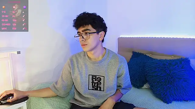  nickconnor01 online show from 11.26.25