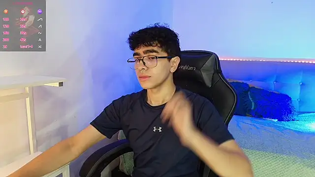  nickconnor01 online show from 12.03.25