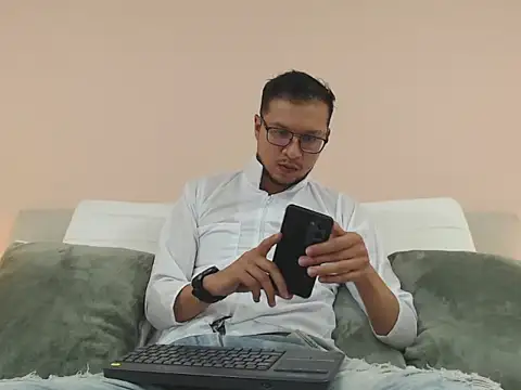 Snapshot of andy_loverxx chatting on 03.29.26 andy loverxx online show from 03.29.26