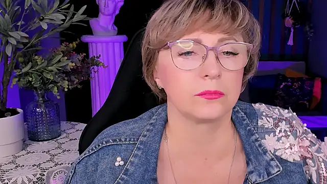 sugar vivien online show from 10.15.25