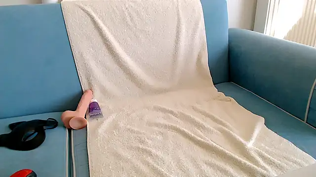 Snapshot of Topmodell chatting on 01.02.25 Topmodell online show from 01.02.25