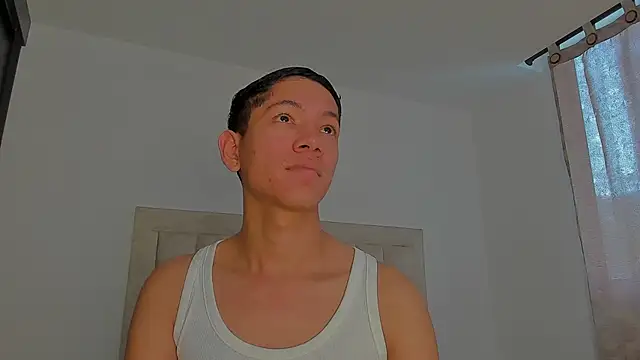 JulianRose 1 online show from 04.06.26