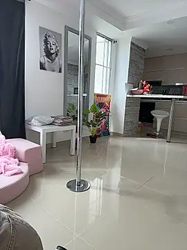 Snapshot of Melina-Smith chatting on 01.15.26 Melina-Smith online show from 01.15.26