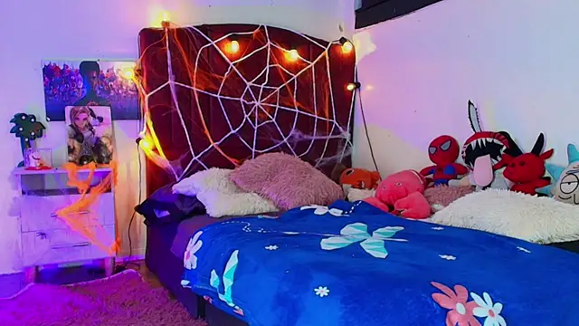 Snapshot of alisson_zafiro_ chatting on 10.23.25 alisson zafiro online show from 10.23.25