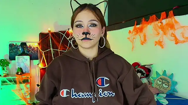 Snapshot of alisson_zafiro_ chatting on 10.27.25 alisson zafiro online show from 10.27.25