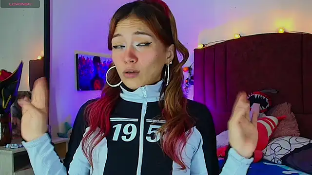 Snapshot of alisson_zafiro_ chatting on 11.13.25 alisson zafiro online show from 11.13.25