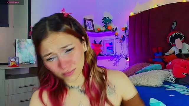 Snapshot of alisson_zafiro_ chatting on 11.15.25 alisson zafiro online show from 11.15.25