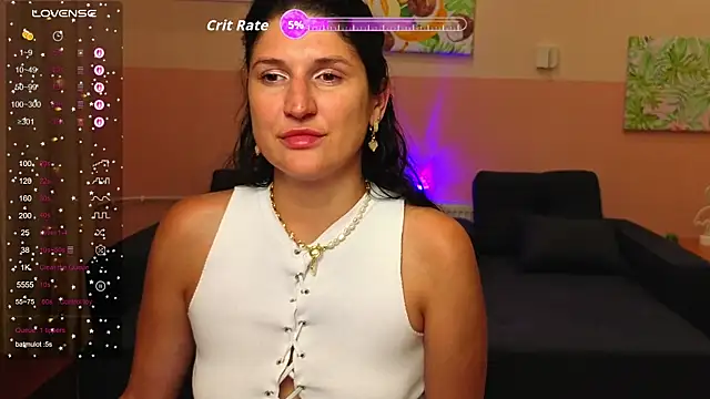 Snapshot of Alianna_Solo_Kisses chatting on 06.25.26 Alianna Solo Kisses online show from 06.25.26
