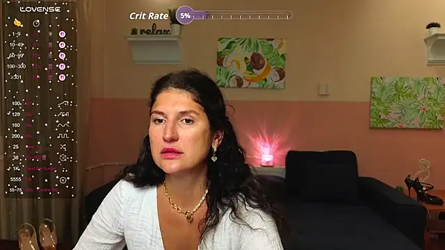 Snapshot of Alianna_Solo_Kisses chatting on 07.07.26 Alianna Solo Kisses online show from 07.07.26