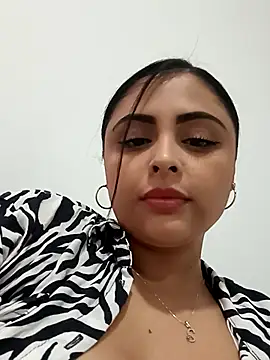 Snapshot of MelannyBell chatting on 02.25.25 MelannyBell online show from 02.25.25