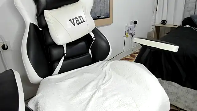 Valerioe online show from 03.21.25