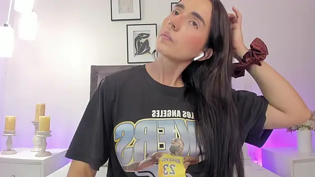 helen mooree online show from 03.30.26