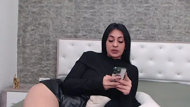 Aimeclark online show from 12.24.24