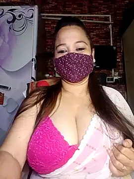 Snapshot of albelasummi702 chatting on 11.29.25 albelasummi702 online show from 11.29.25