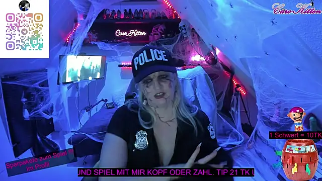 Snapshot of caro_kitten chatting on 10.31.25 caro kitten online show from 10.31.25