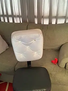 Snapshot of lia_huan chatting on 03.07.25 lia huan online show from 03.07.25