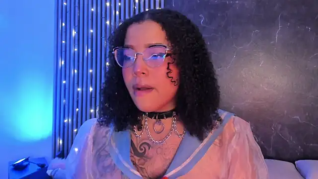 Emiilycollins online show from 12.13.24